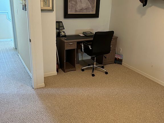 4th image of 173 Russ Dr