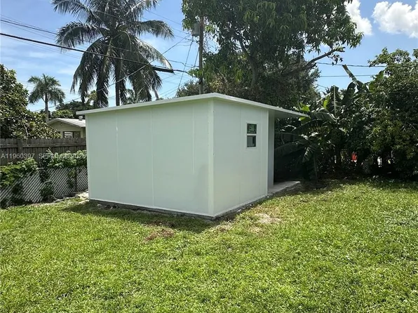 19215 NW 7th Ct #B, Miami, FL 33169