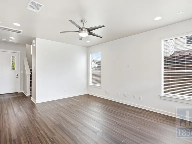 3109 Corbin Ln — Photo 3