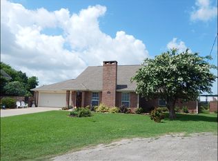 3901 Suncrest Cir, Groves, TX 77619