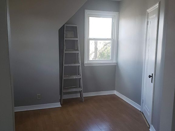 3rd image of 6 Durham Ave Floor 2