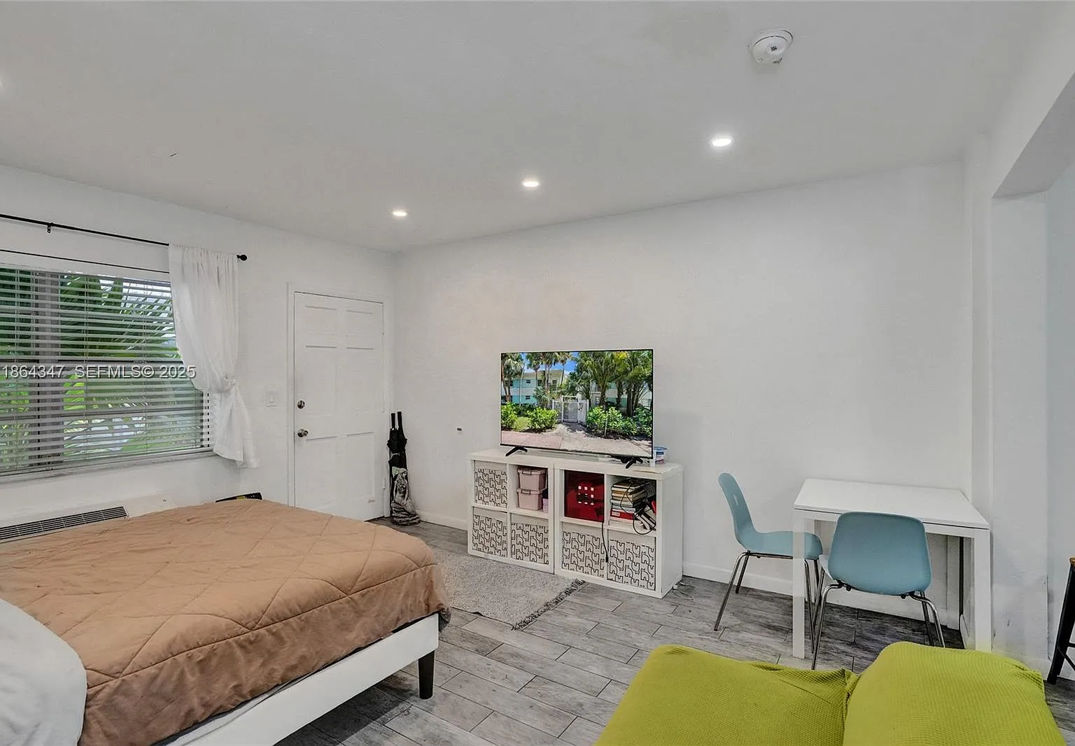 Studio, 420 sqft, $1,800 — Photo 3