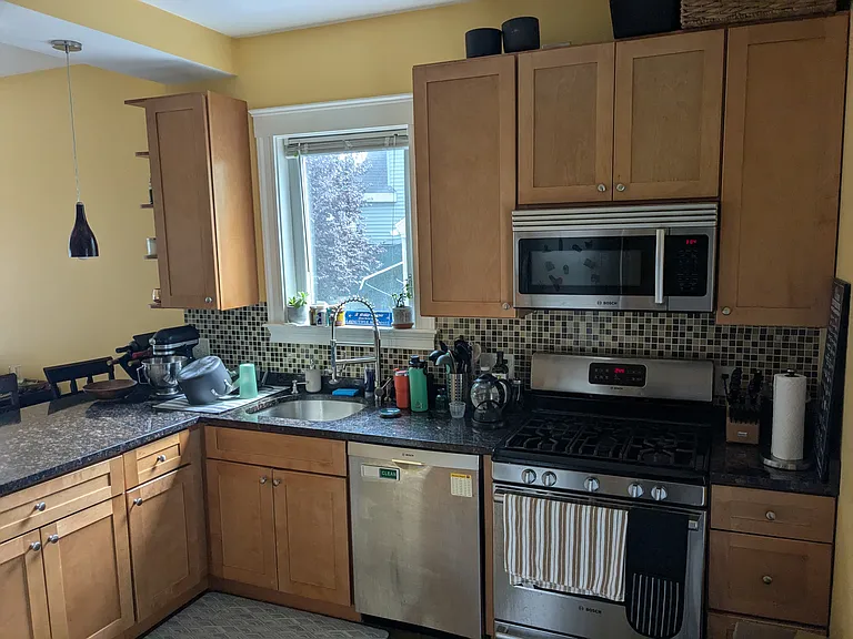 8 Cedar St #1 — Photo 7