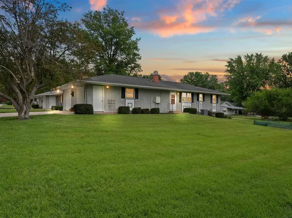 305 H Ave, Kalona, IA 52247