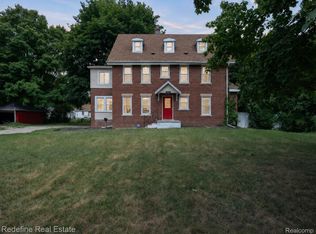 22608 Frisbee St, Detroit, MI 48219
