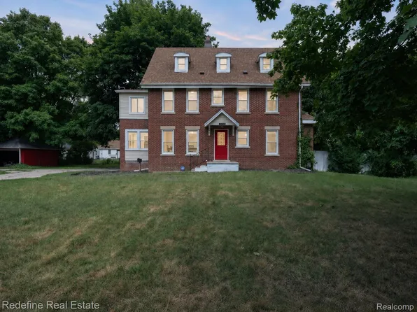 22608 Frisbee St, Detroit, MI 48219