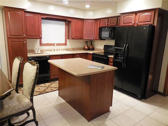 4th image of 114 Oakbridge Dr