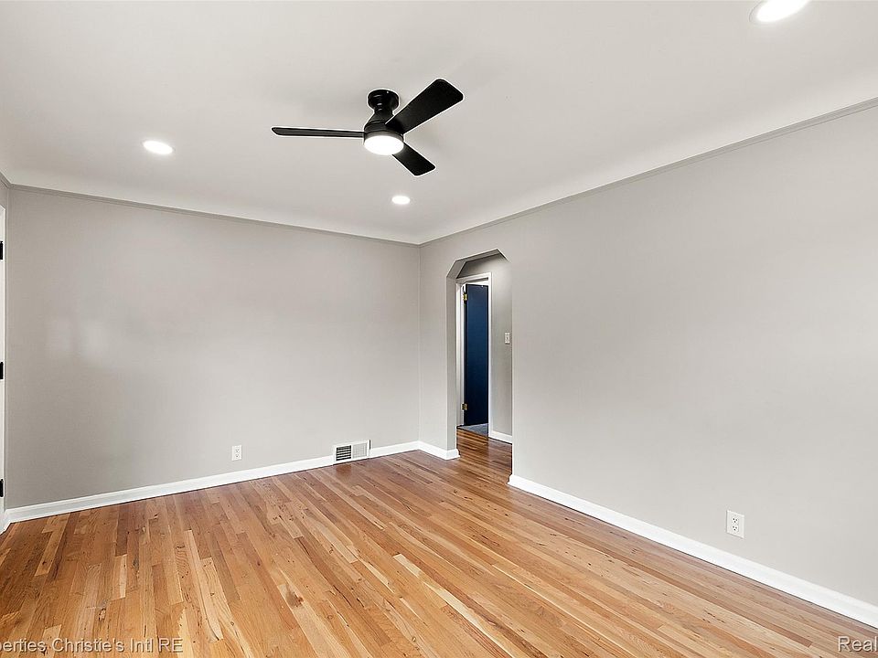 3022 N Blair Ave, photo 9
