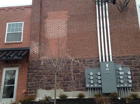 2nd image of 414 Jefferson St