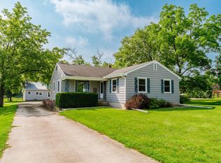 5912 E Creek Rd, Janesville, WI 53546