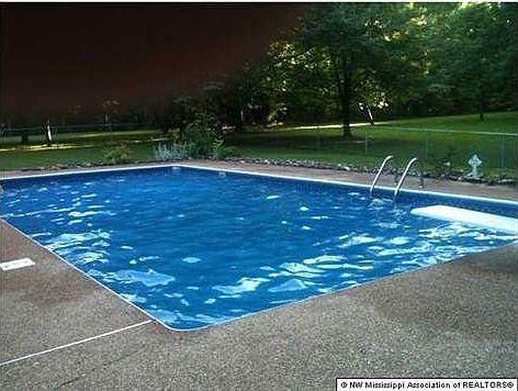4th image of 4313 Rebecca Dr