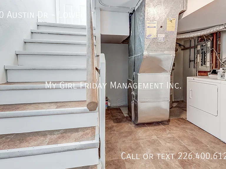 50 Austin Dr #LOWER — Photo 14