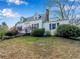 210 Garfield Ave, North Haven, CT 06473