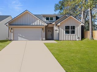 28411 Champion Oaks Dr, Magnolia, TX 77354