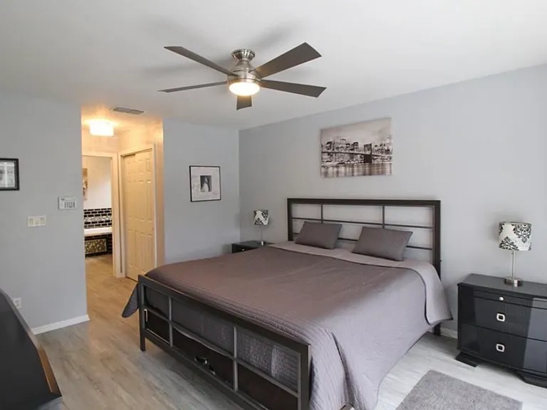 123 Pinewood Ct — Photo 5