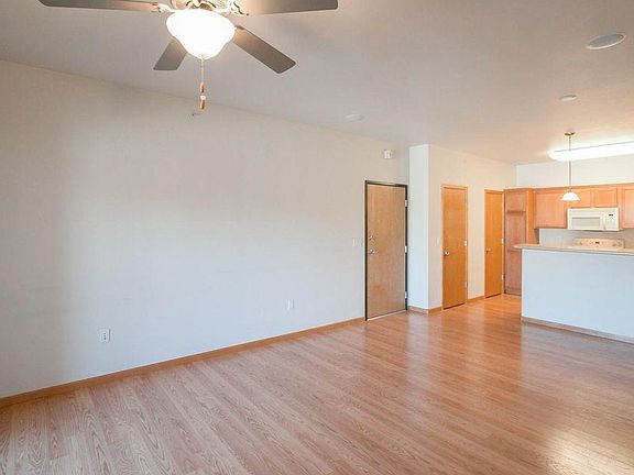 4th image of 200 Sadler Ln APT 304