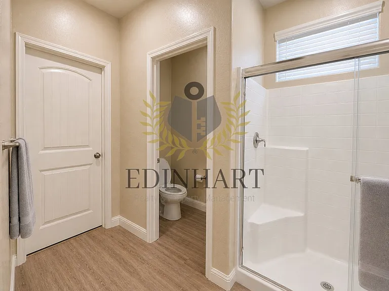1138 S Simon St — Photo 23
