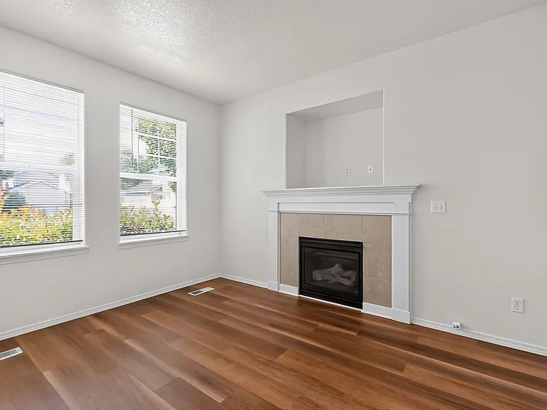 1506 SE Kobus Way — Photo 10