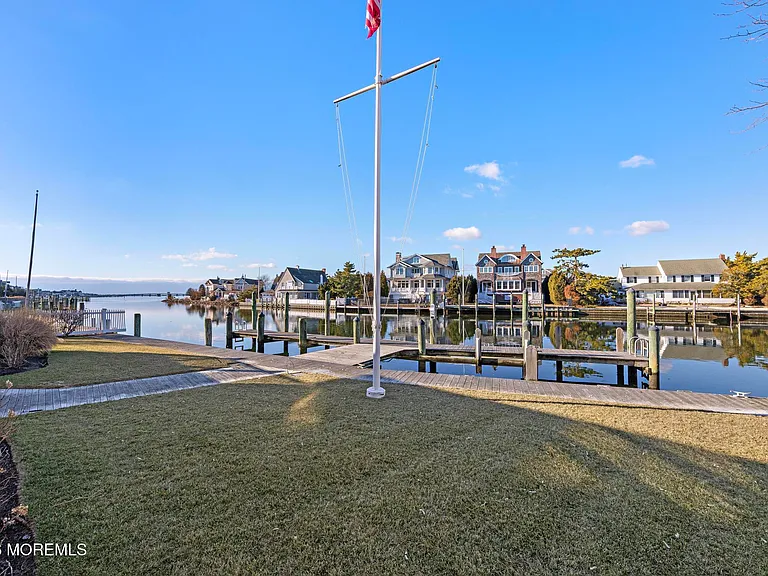954 Barnegat Ln — Photo 99