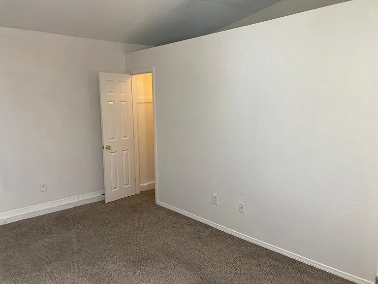 4789 W Mountain View Dr — Photo 12