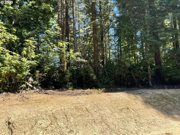 Little Woahink Dr #18, Florence, OR 97439