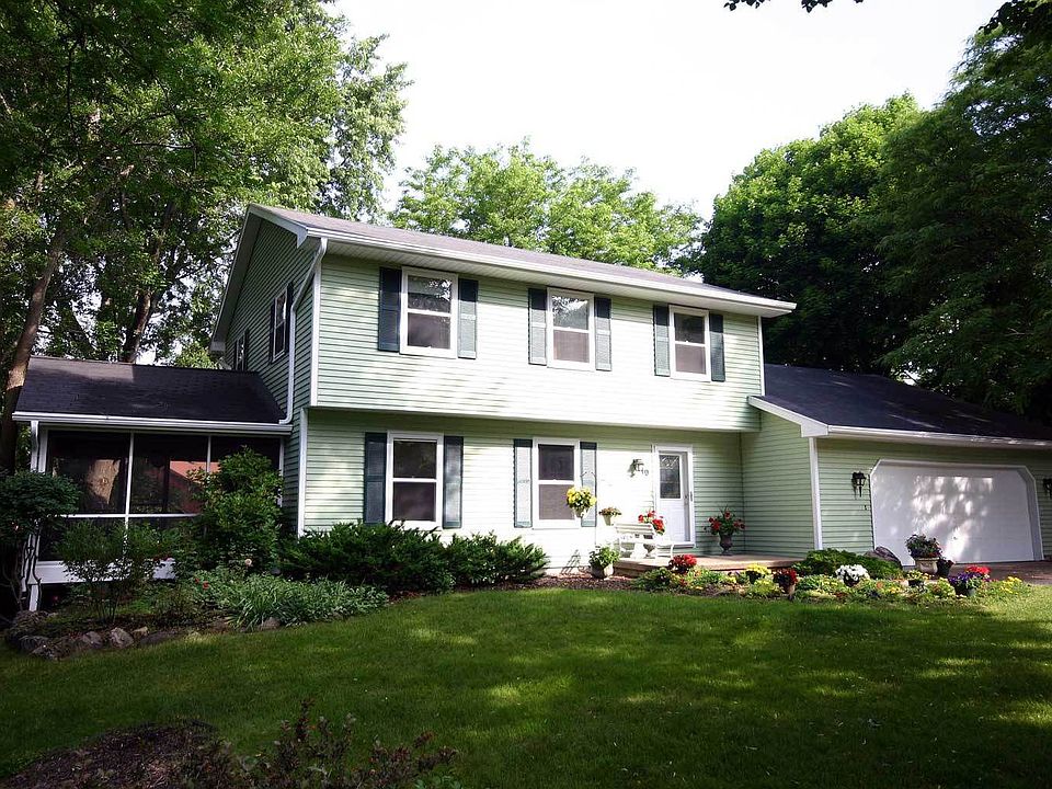 Virtual Tour:   http://www.youtube.com/cadmom100