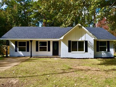 1000 Allison Dr, Pineville, LA, 71360