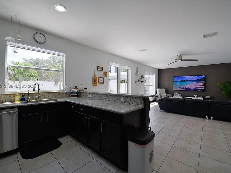 9101 SW 169th Pl — Photo 12