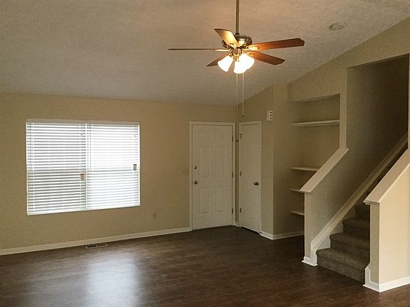 2nd image of 8999 Barley Loft Dr
