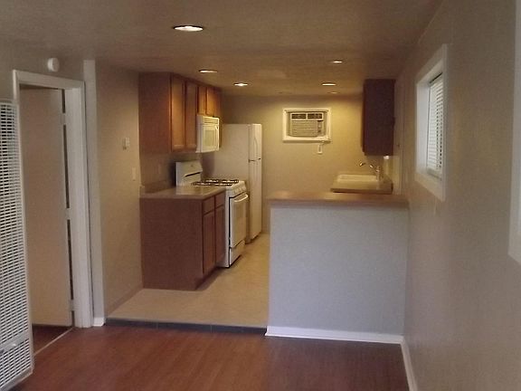2nd image of 1224 Ferndale Ave