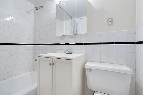 Rented by Native New York Real Estate Inc | media 6