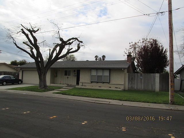 2nd image of 1304 Higbee Dr