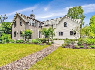 16 Hatch Farm Ln, Concord, MA 01742