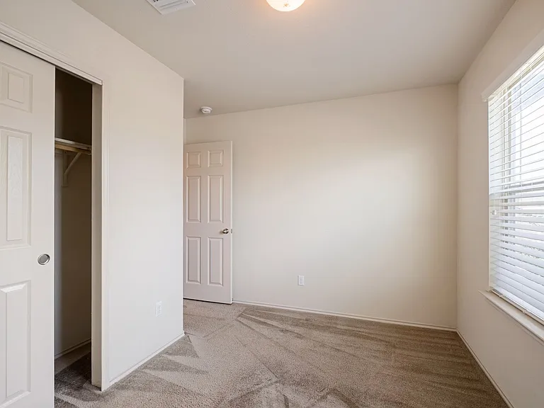 100 Azurite Dr — Photo 19