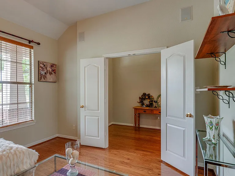 6008 Frost St — Photo 6