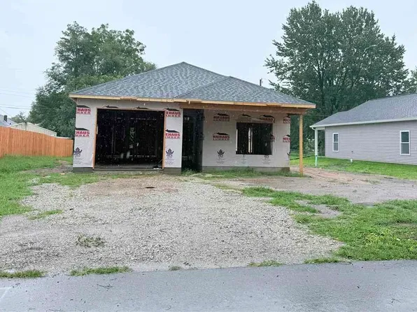 1456 S 16th St, Terre Haute, IN 47802
