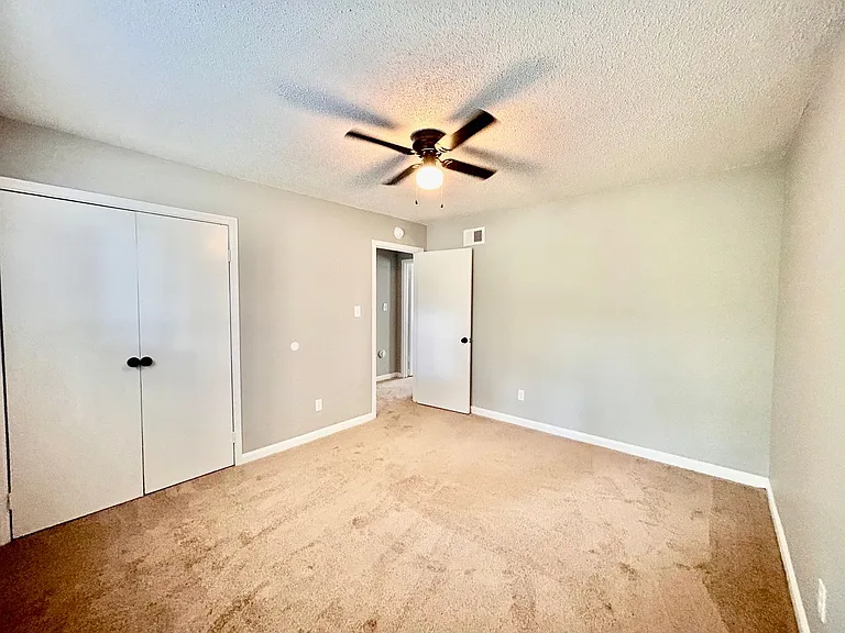 975 N White Station Rd — Photo 12