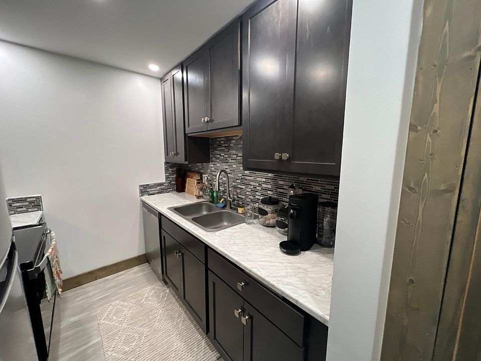 1st image of 436 Lodi St #6