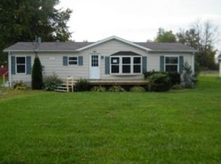 1882 E State Rd, Port Clinton, OH 43452