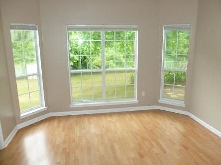 4th image of 12065 Five Oaks Cir