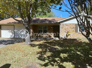 3325 Hummingbird Ln, Denton, TX 76209