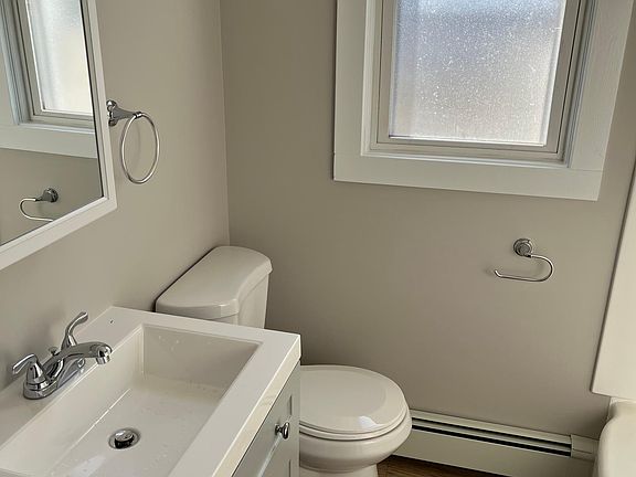 5th image of 5 Russell Ave #5