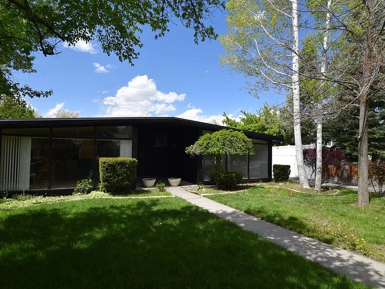 4824 S Viewmont St — Photo 3