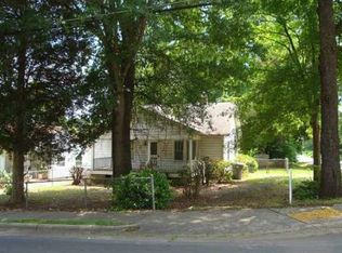 352 E Salisbury St, Asheboro, NC 27203