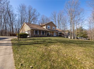 19106 Rashell Dr, Walton Hills, OH 44146
