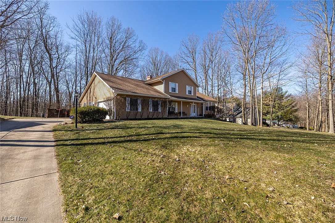 19106 Rashell Dr photo 1