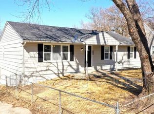 8624 E 32nd St, Kansas City, MO 64129