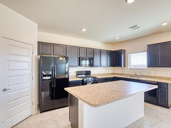 3rd image of 9284 W Tenaza Ln W