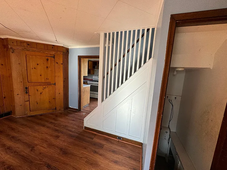 915 Perry Hwy — Photo 31