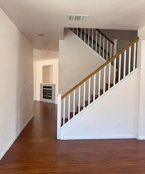 9745 Marianna Way — Photo 4